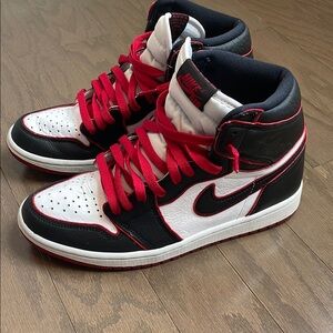 Nike Men's Black and Red High-Top Sneakers